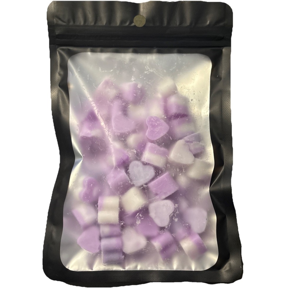 Purple And White Heart Shaped Wax Melts, Peaceful Love 2.56 Oz